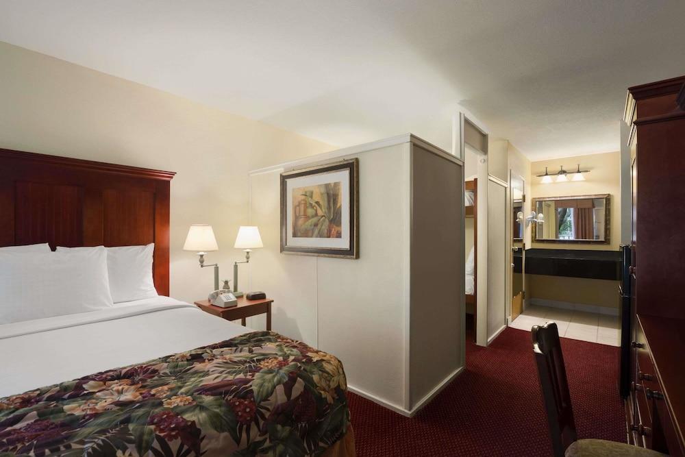 Baymont By Wyndham Celebration Hotel Kissimmee Bagian luar foto
