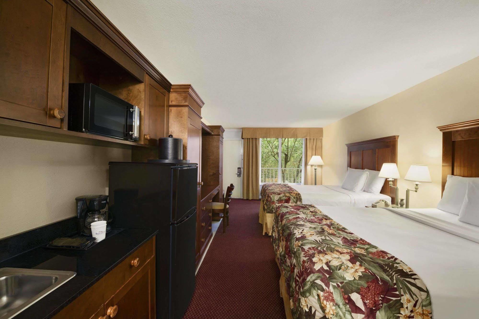 Baymont By Wyndham Celebration Hotel Kissimmee Bagian luar foto