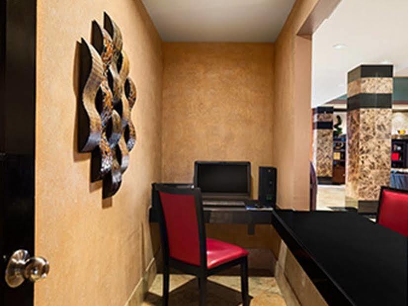 Baymont By Wyndham Celebration Hotel Kissimmee Bagian luar foto