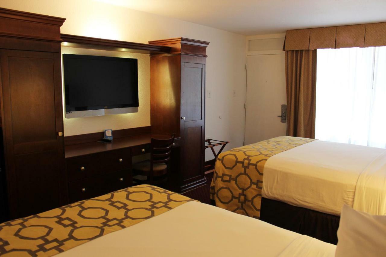 Baymont By Wyndham Celebration Hotel Kissimmee Bagian luar foto
