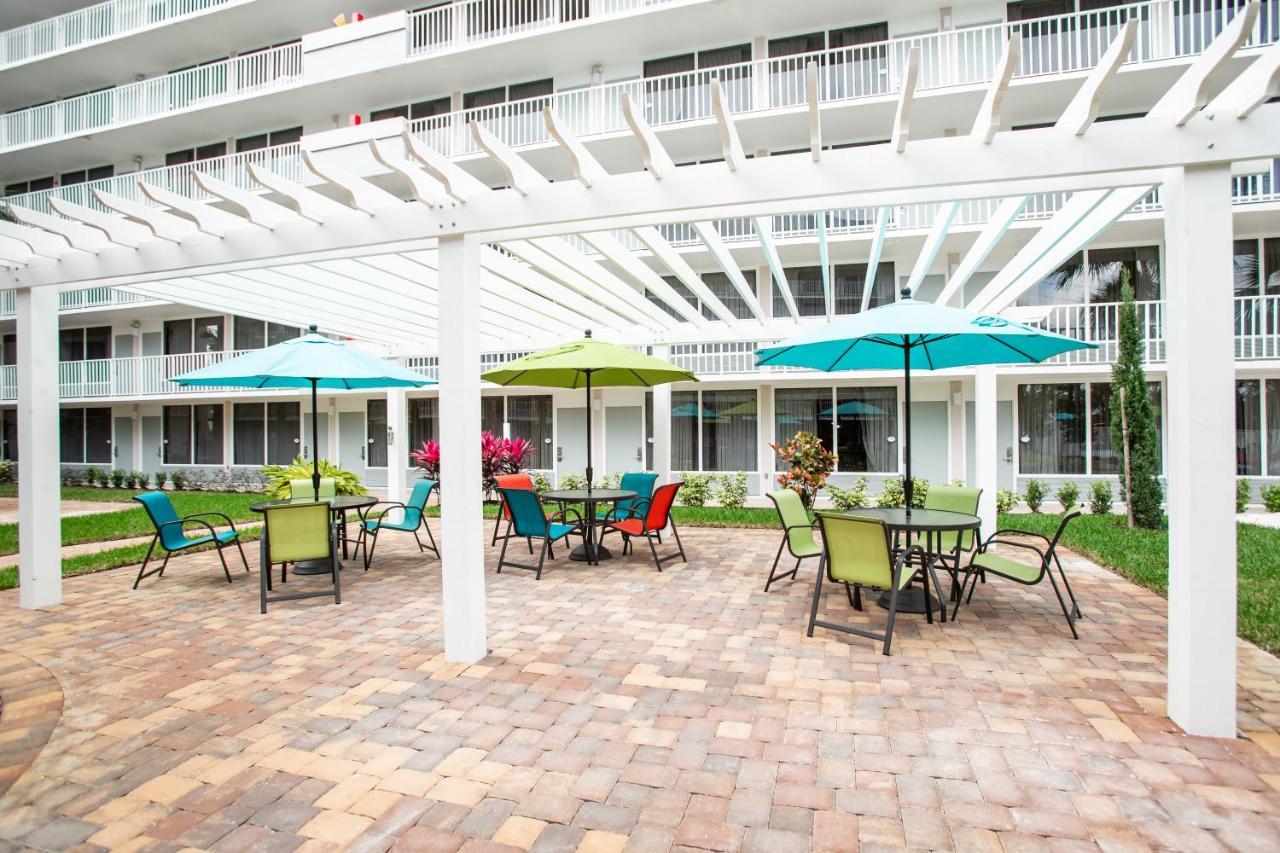 Baymont By Wyndham Celebration Hotel Kissimmee Bagian luar foto